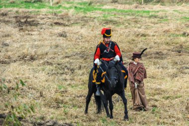 21.10.2012, Maloyaroslavets, Rusya. Fransız ve Rus orduları arasındaki 1812 savaşının yeniden inşası büyük bir hevesle yapılıyor.. 
