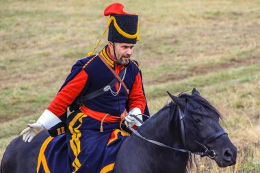 21.10.2012, Maloyaroslavets, Rusya. Fransız ve Rus orduları arasındaki 1812 savaşının yeniden inşası büyük bir hevesle yapılıyor.. 