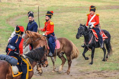 21.10.2012, Maloyaroslavets, Rusya. Fransız ve Rus orduları arasındaki 1812 savaşının yeniden inşası büyük bir hevesle yapılıyor.. 