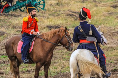 21.10.2012, Maloyaroslavets, Rusya. Fransız ve Rus orduları arasındaki 1812 savaşının yeniden inşası büyük bir hevesle yapılıyor.. 