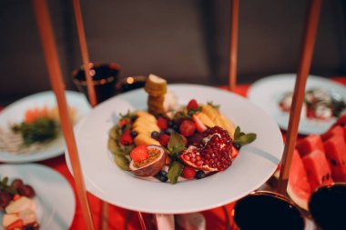 Taze meyve tabağı.