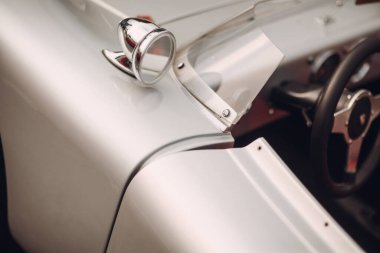 Cannes France - 3 Temmuz 2018: Retro araba rallisi. Retro araba rallisi. Porsche 550 Spyder