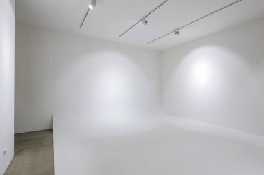 ufuk duvar, tavan aydınlatma beyaz boşluk ile beyaz studio