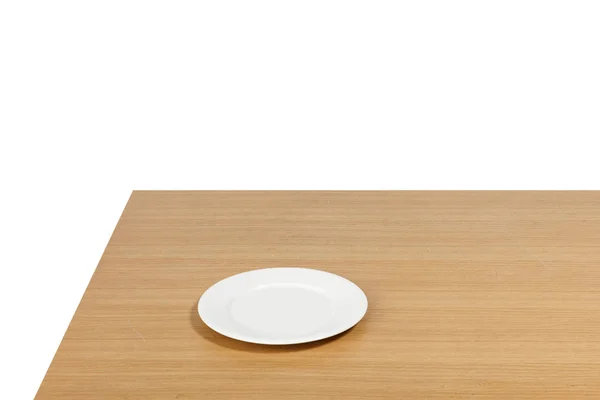 Plato Blanco Vacío Mesa Madera Aislado Sobre Fondo Blanco —  Fotos de Stock