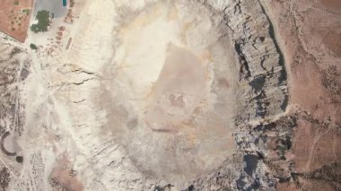 Nisyros adası Stefanos volkan krateri Dodecanese Yunanistan