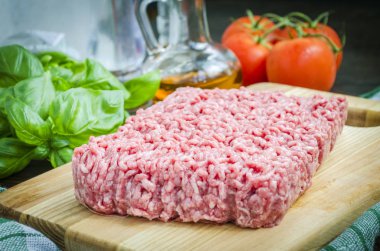 Diğer maddeler ile yere toprağa taze et