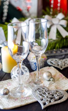 Yeni yıl kutlama masa şampanya ekmek ile