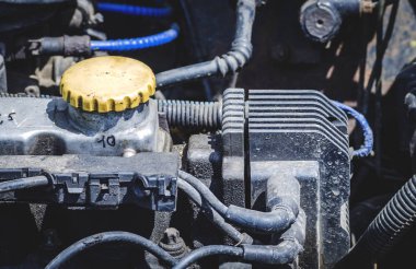 Eski bir araba, eski motor yakın çekim