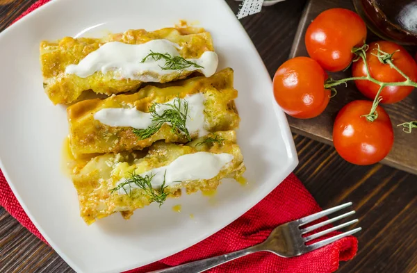 Cannelloni with meat filling — Stock Photo, Image