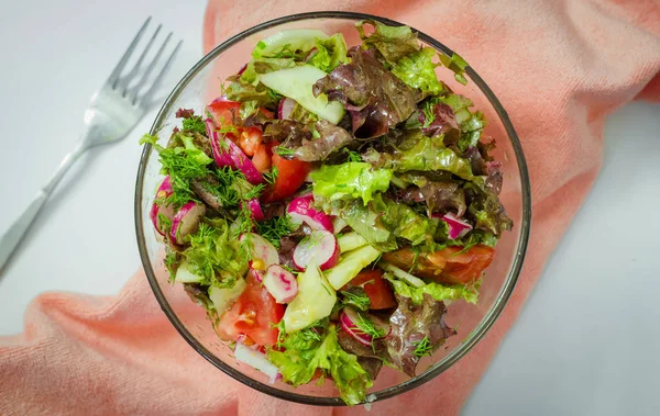 Ensalada de verduras frescas —  Fotos de Stock