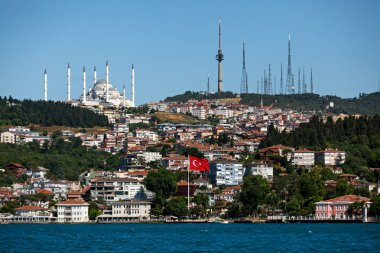 Çamlıca Tepesi ve Camii, Boğaz'ın Türkiye
