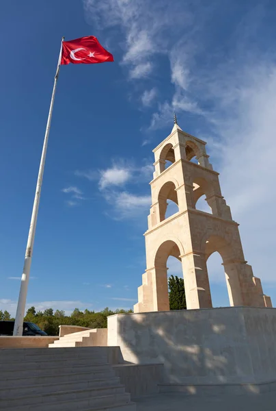 Canakkale Dardanelles Martyrs Memorial Monument Gallipoli Turkey Flag — Stock Photo, Image