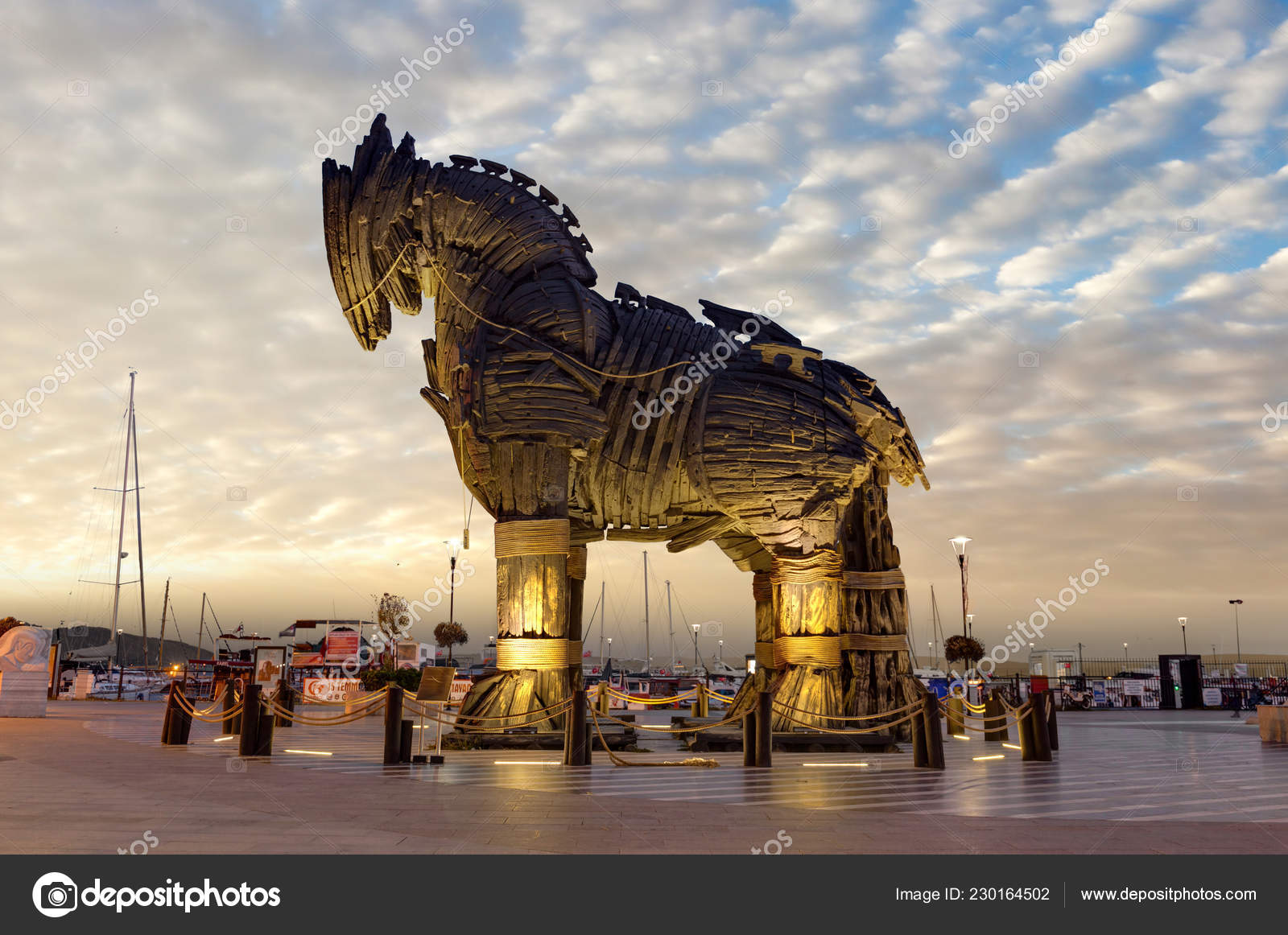 Canakkale Turquia 2019 Estátua Cavalo Tróia Canakkale Uma Manhã Verão —  Fotografia de Stock Editorial © Cavan #412911062