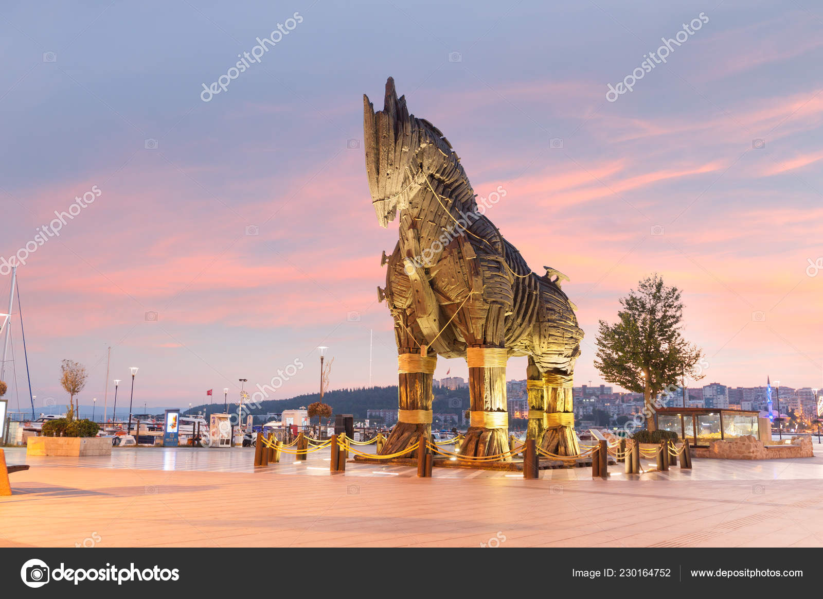 Cavalo De Troia Na Cidade De Canakkale Imagem de Stock - Imagem de