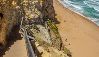 12 havariyakın Pasifik okyanusuna plaja merdiven iniş. 