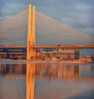 Balıkçılık alanında St Petersburg Şafak. Aralık sabahı. 