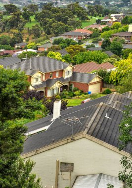 Park Wilson 'da yağmurlu bir gün. Park, Victoria, Avustralya 'daki Berwick' teki Princes Highway 'de yer almaktadır..
