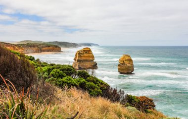 Avustralya'nın doğal anıtı. On iki havari