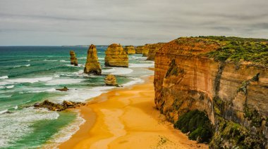Avustralya'nın doğal anıtı. On iki havari