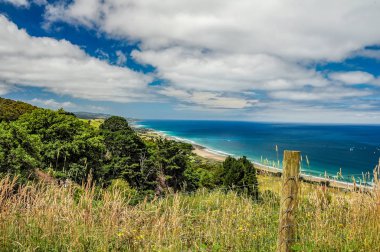 Apollo Körfezi'nde Avustralya Pasifik kıyısında bir favori sörf nokta. 