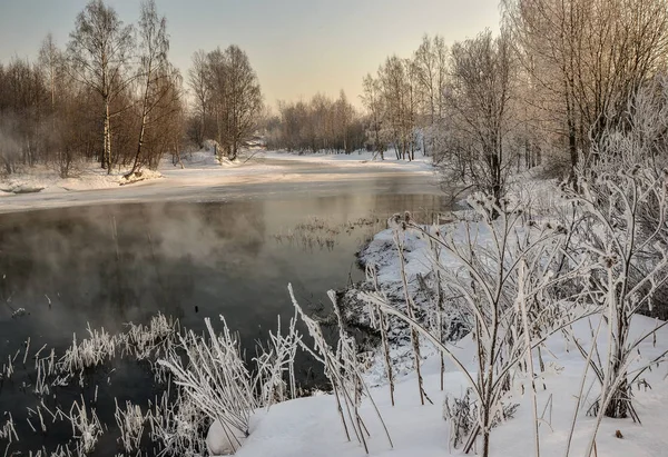 Dia Inverno Ensolarado Banco Rio Slavyanka — Fotografia de Stock