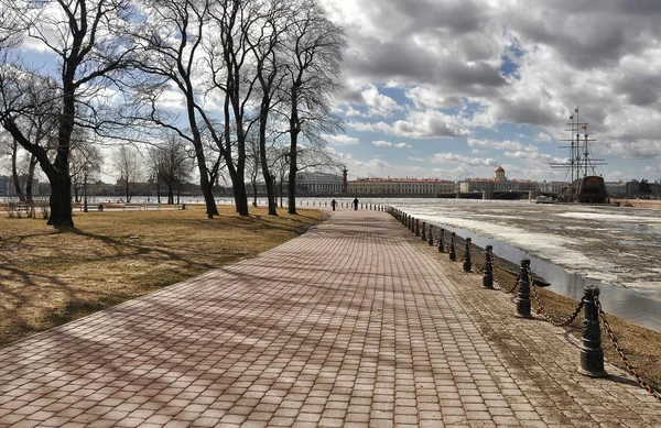 Begin April Ochtend Het Centrum Van Petersburg — Stockfoto