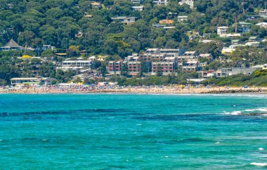 Pasifik Okyanusu'nun mavisinin tüm tonları. Avustralya kıyıları.