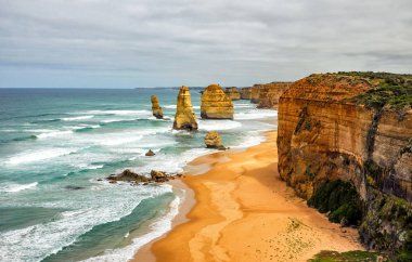 Avustralya'nın doğal anıtı. On iki havari