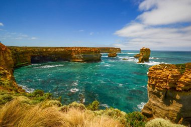 Pasifik Okyanusu'nun kıyısı. Büyük okyanus yolu.