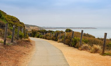 Pasifik okyanusunda bulutlu hava.