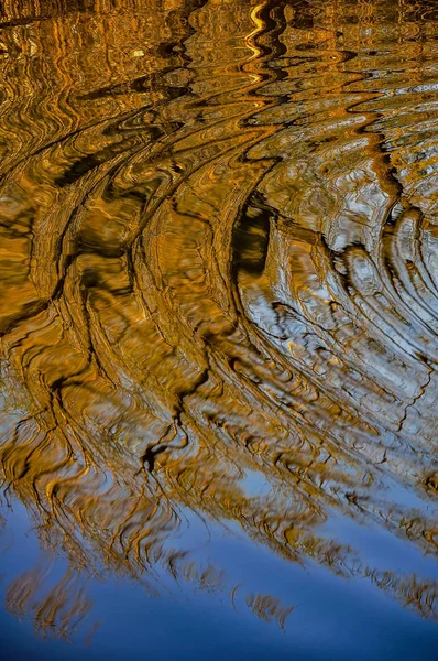 Reflection Houses Water River Abstract Pattern Created Ripples — Stock Photo, Image