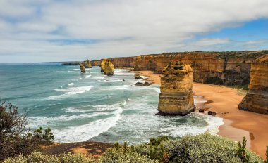 Avustralya'nın doğal anıtı. On iki havari
