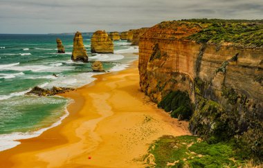 Avustralya'nın doğal anıtı. On iki havari