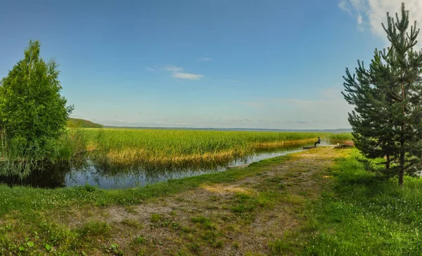 Matin Ensoleillé Sur Lac Otradnoe Dans Région Leningrad — Photo