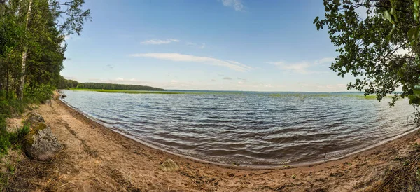 레닌그라드 지역에 오스트 호수의해 — 스톡 사진