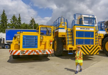Çok tonlu maden kamyonları 