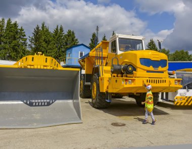Çok tonlu maden kamyonları 