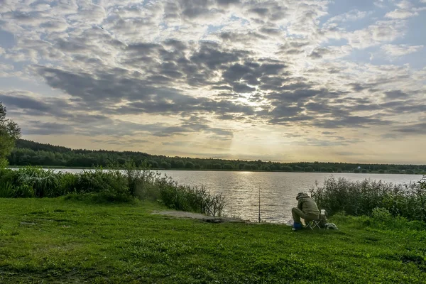 Drozdy embalse es un embalse situado en el noroeste de — Foto de Stock