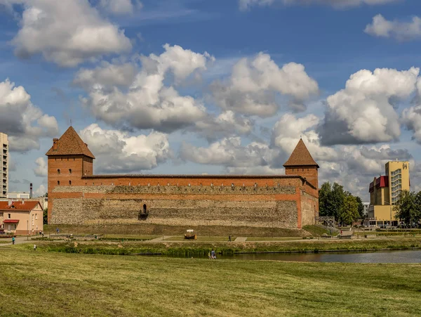 Hrad Lida, hrad v Běloruské republice v Lida, postavený — Stock fotografie