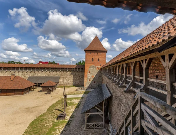 Лидский замок, замок в Республике Беларусь в Лиде, построенный — стоковое фото