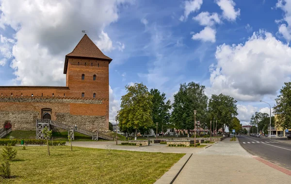 Lida castle, eine Burg in der Republik Weißrussland in lida, erbaut — Stockfoto