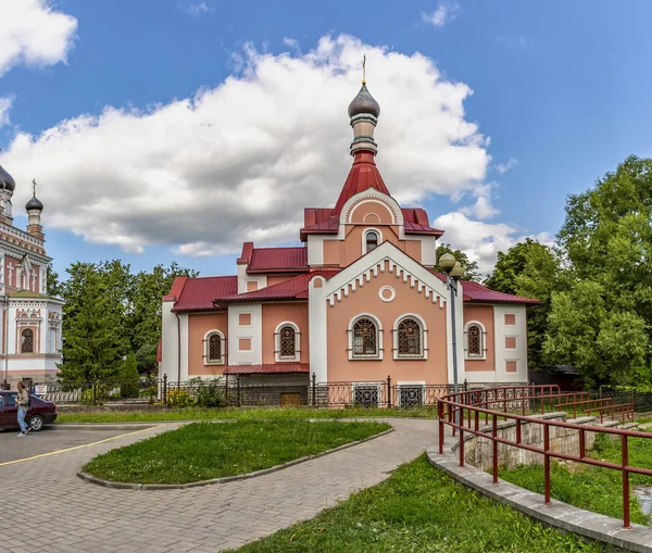 La Iglesia en nombre de la Santa Princesa Olga . —  Fotos de Stock