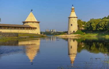  Pskov Kremlin, Pskov'un tarihi ve mimari merkezi