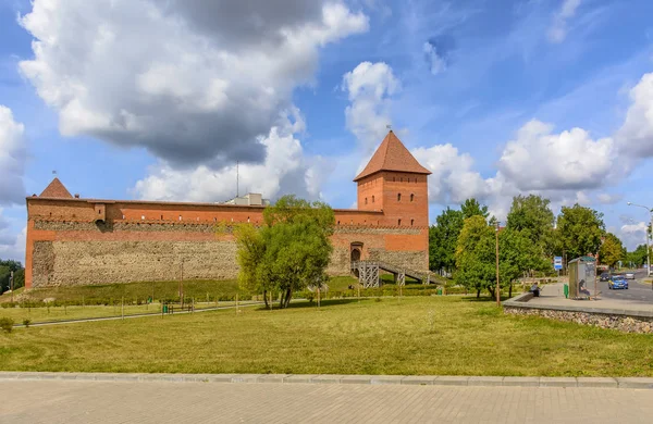 Lida castle, eine Burg in der Republik Weißrussland in lida, erbaut — Stockfoto