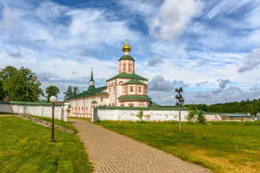 Epifani Refectory Kilisesi. Valdai Iversky Bogoroditsky Svyatoozersky Manastırı, Novgorod Bölgesi Valdai Gölü 'nün Selvitsky Adası' nda bulunan bir Ortodoks manastırı..  