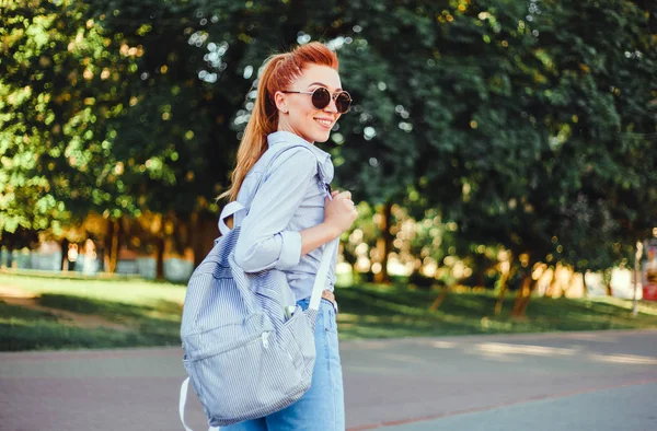 Young Beautiful Girl Posing Street Dress Backpack — Stock Photo, Image