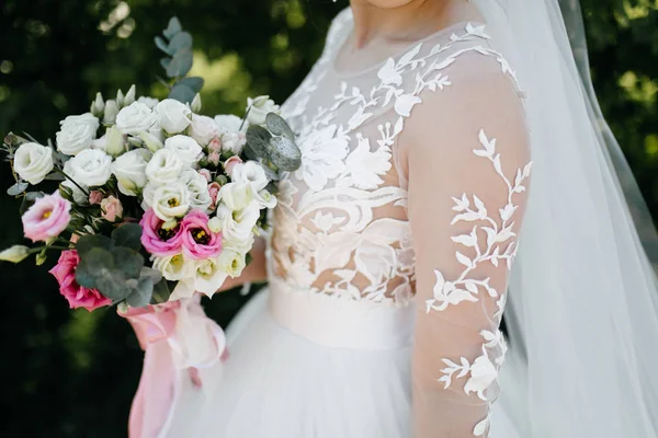 Ramo Boda Las Manos Novia — Foto de Stock