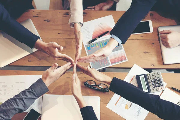 Partners Teamwork Slaan Hand Hand Samen Succes Boeken Business Team — Stockfoto