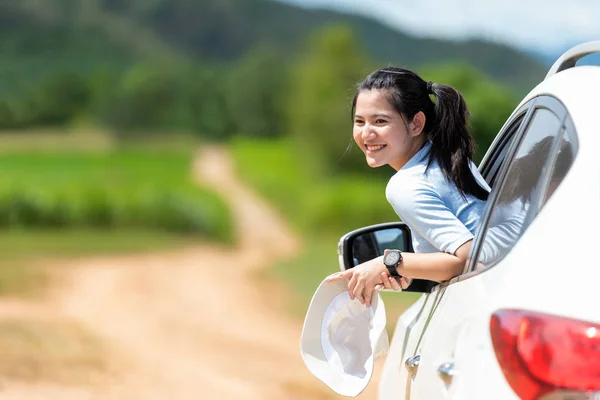 Asian Young Woman Traveler Tourism Trips Travel Hatchback Car Destination — Stock Photo, Image