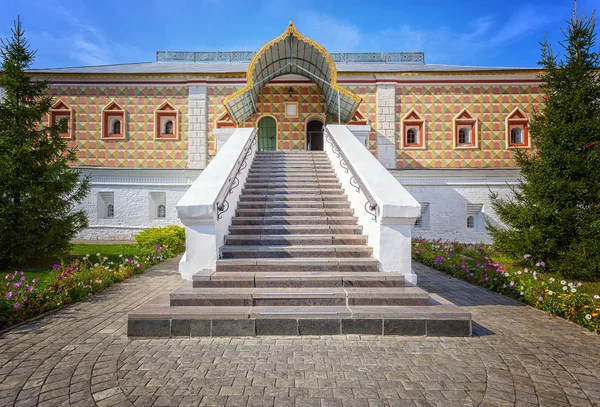 Mikhail Romanov Sarayı içinde Ipatiev Manastırı, Kostroma, Rusya Federasyonu